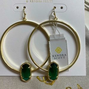 Kendra Scott Elora gold hoops with emerald stone